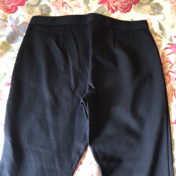 TALBOTS Size 12.P FlatFront PullOn
STRETCH Classic Black Cigarette $119 NEW - Picture 12 of 12